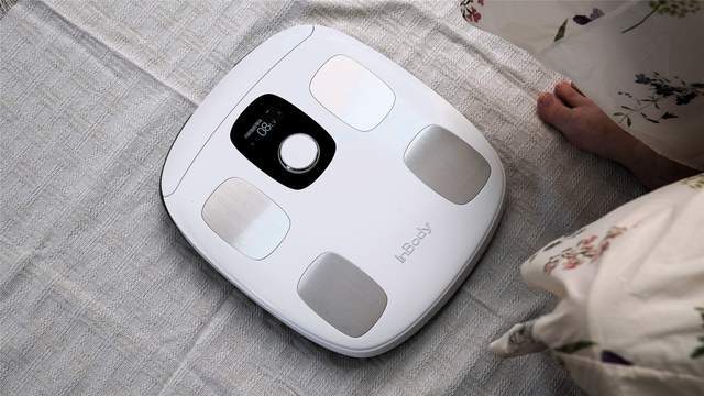 测:3频8电极+12项数据+97%准确率有点全面PG电子麻将胡了2试玩InBody体脂秤H30评(图5) 测:3频8电极+12项数据+97%准确率有点全面PG电子麻将胡了2试玩InBody体脂秤H30评(图5)