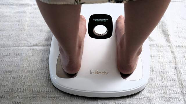 测:3频8电极+12项数据+97%准确率有点全面PG电子麻将胡了2试玩InBody体脂秤H30评(图7) 测:3频8电极+12项数据+97%准确率有点全面PG电子麻将胡了2试玩InBody体脂秤H30评(图7)
